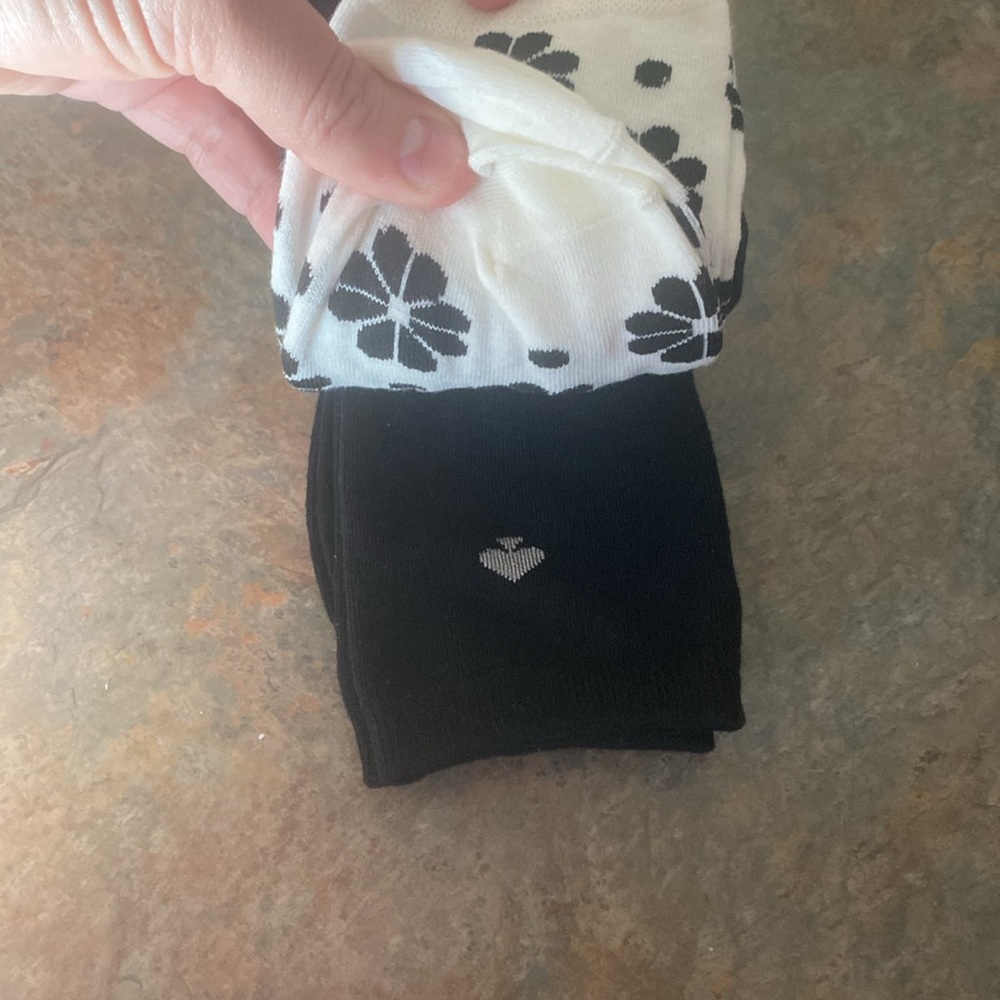 Kate Spade Black and White Crew Socks 3 Pack NWOT - Picture 3 of 3